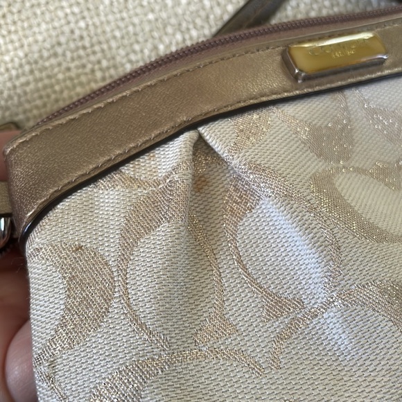 Coach Classic C Medium Size Wristlet- Gold - Picture 9 of 9